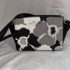 Michael Michael Kors Selma Messenger Satchel Crossbody Bag
